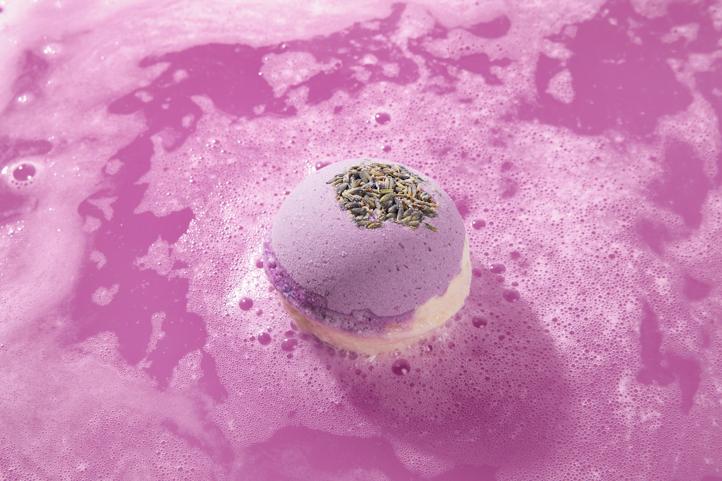 The Best Bath Bombs for Couples