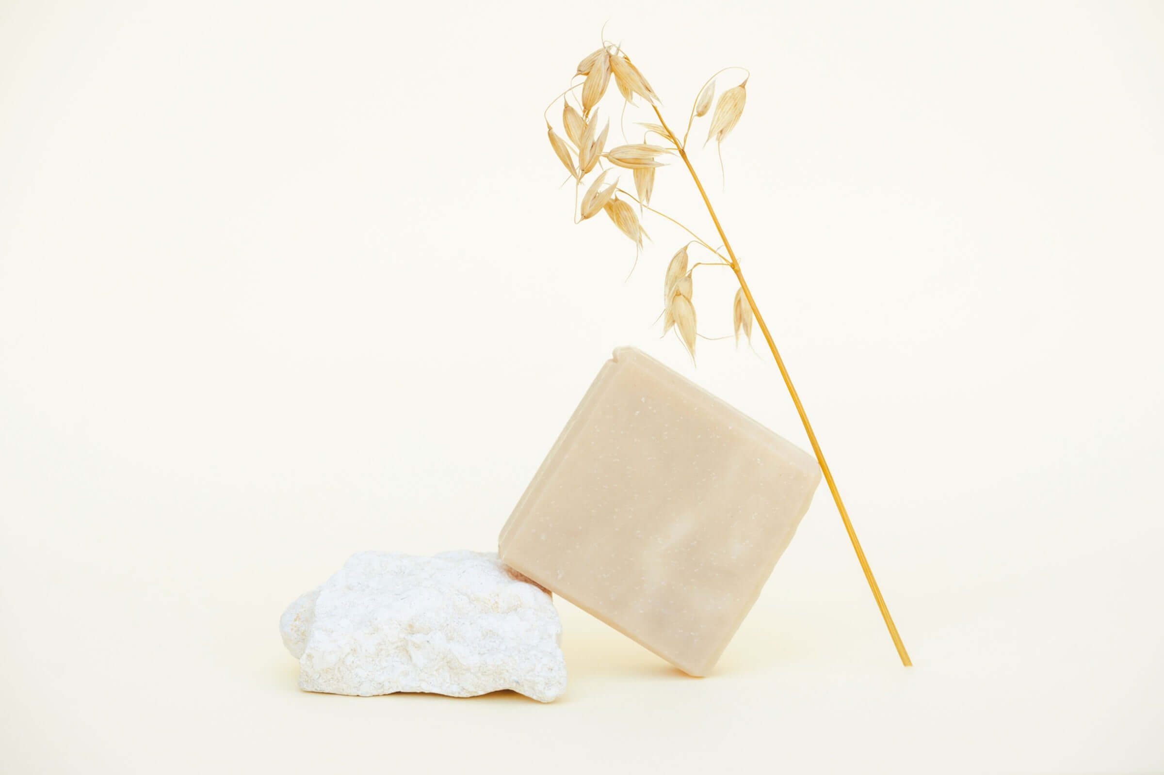 The Gentle Cleanser: Why CBD Soaps are Great for Sensitive Skin - Tub Therapy