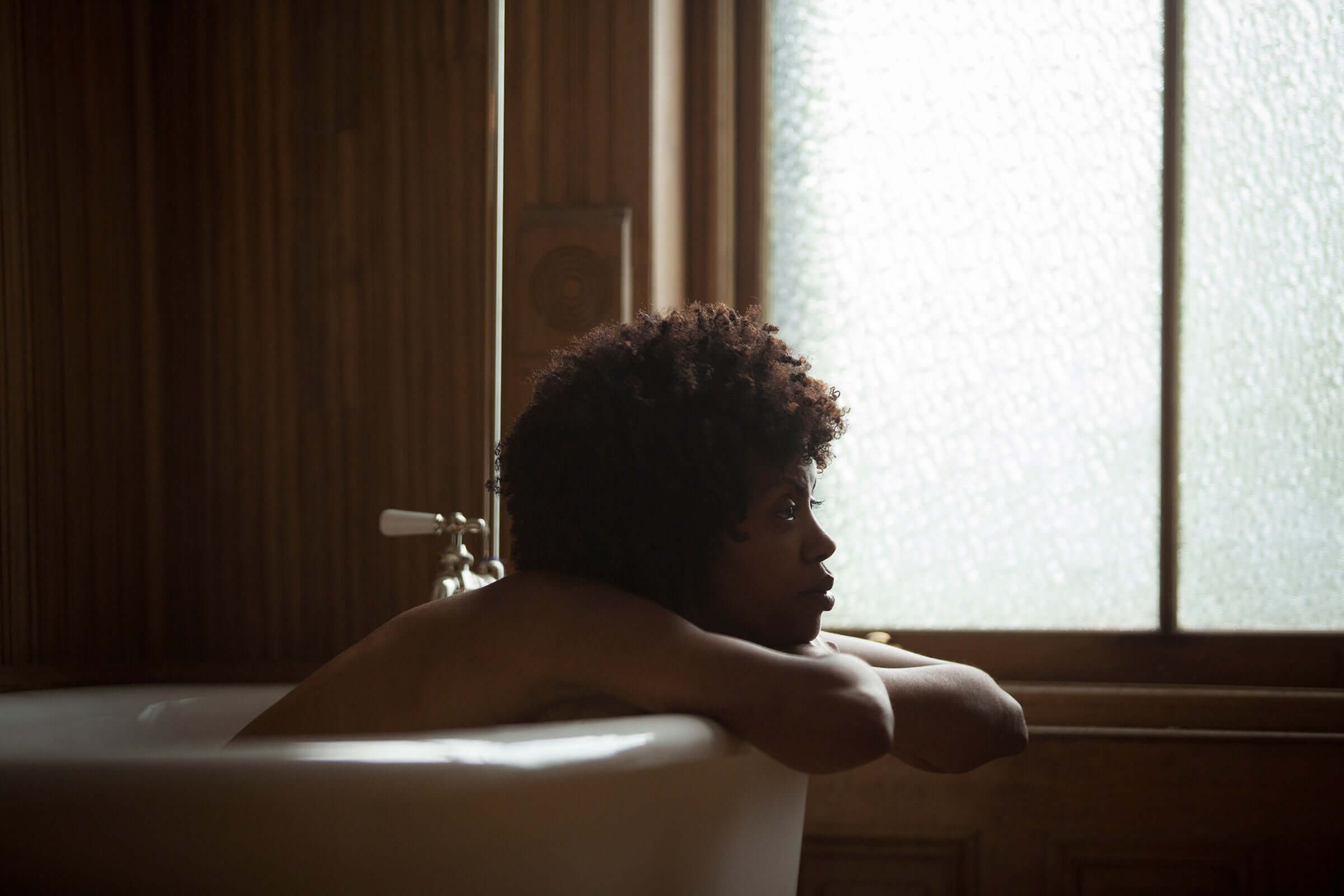 Does A Bath Relieve Anxiety? Here's What Research Says